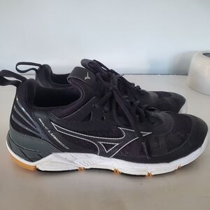 MIZUNO Wave Luminous Black White Athletic Volleyball Sneaker Shoes Women 9.5